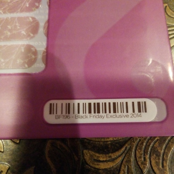 NEW Jamberry Nail Wrap-Black Friday Exclusive 2014 - Picture 3 of 3